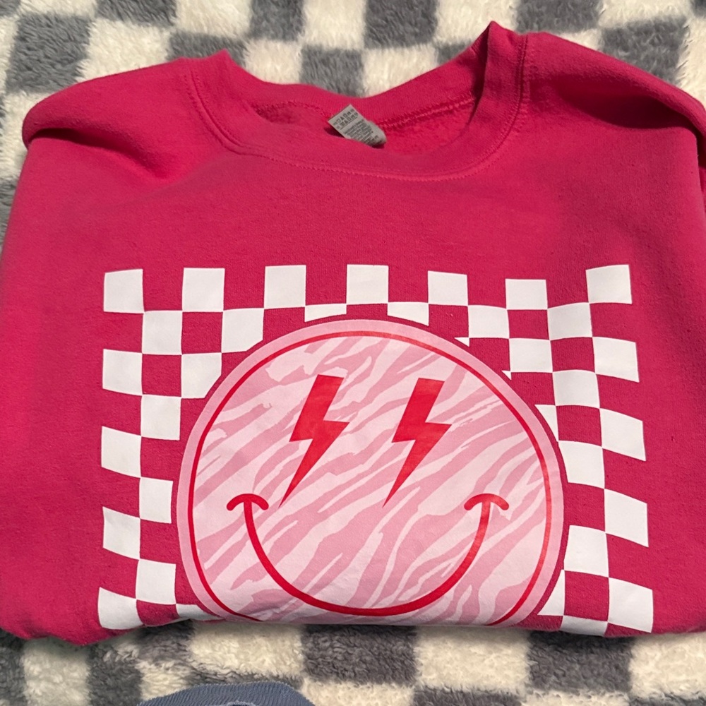 Gildan Pink Checkered Smiley Kids Sweatshirt